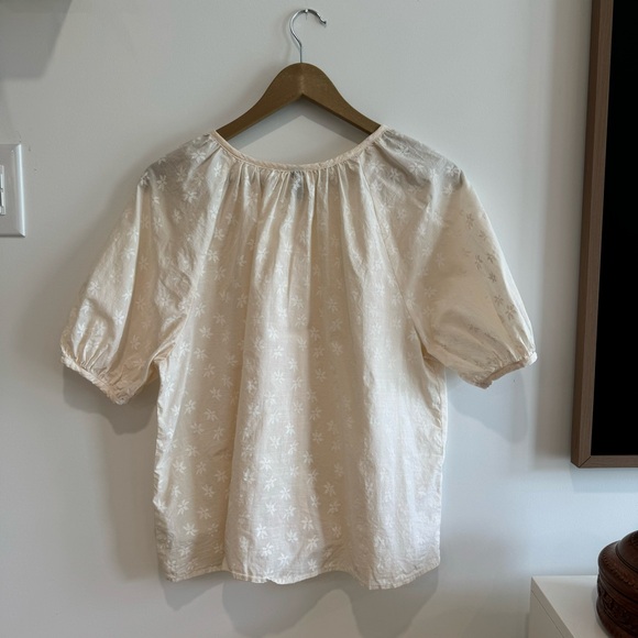 Universal Thread Women's Puff Short Sleeve Button-Front Blouse Cream Floral - Picture 6 of 8